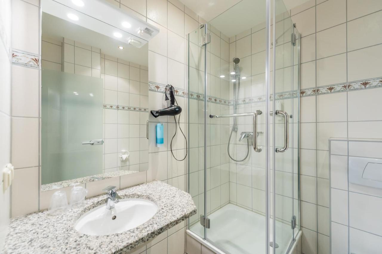 Hotel Koenigslinie ساسنيتز المظهر الخارجي الصورة