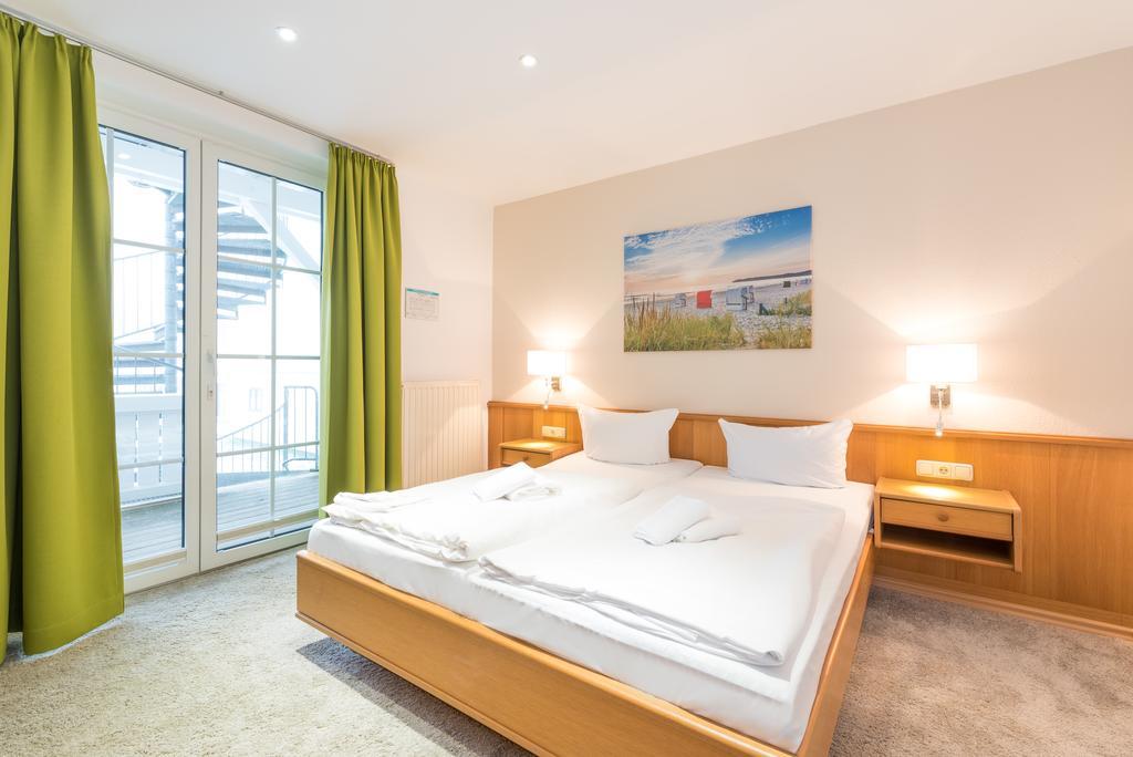 Hotel Koenigslinie ساسنيتز المظهر الخارجي الصورة