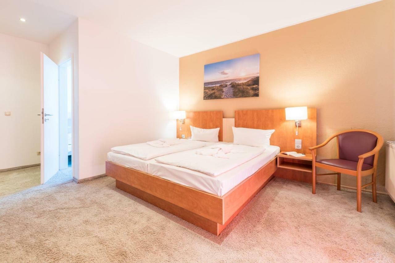 Hotel Koenigslinie ساسنيتز المظهر الخارجي الصورة